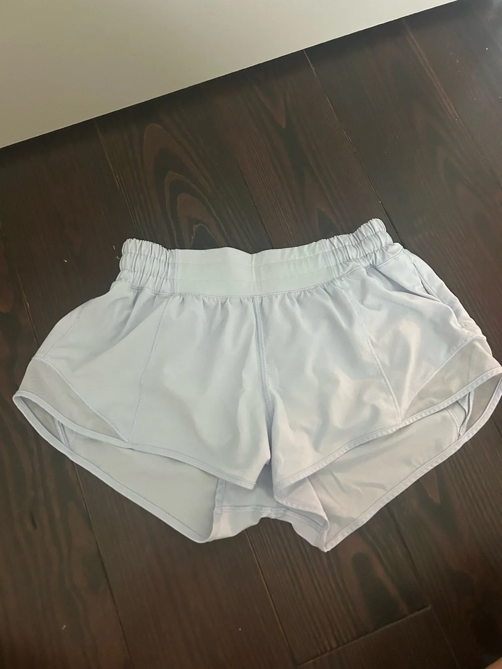 Lululemon Hotty Hot Shorts 2.5 - Picture 1 of 3